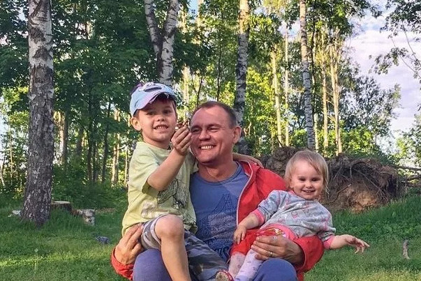 У Степана двое детей от предыдущего брака У Степана двое детей от предыдущего брака