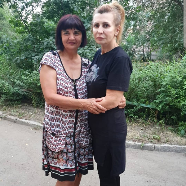 Ирина и ее сестра Галина Ирина и ее сестра Галина