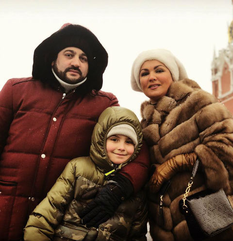 Юсиф Эйвазов и Анна Нетребко с сыном