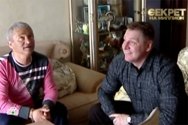 Возлюбленный Елены Воробей Игорь (на фото справа) и отец пародистки. Запись 2009 года