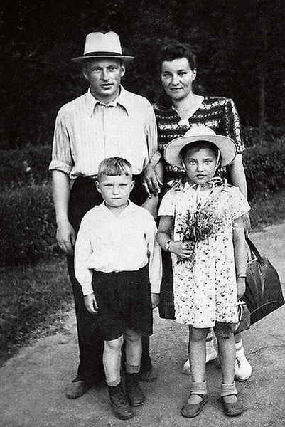Николай Чиндяйкин с семьей