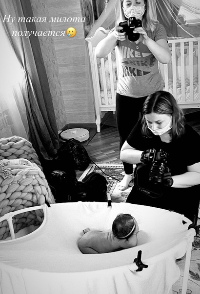 Малышка устроила красивую съемку в стиле Newborn Малышка устроила красивую съемку в стиле Newborn