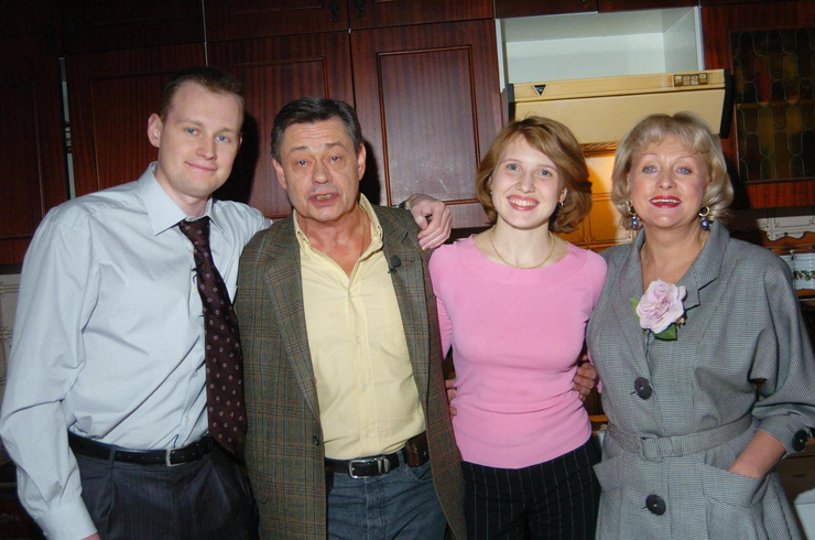 Бывший муж Марины Голуб заявил, что Людмила Поргина родила от него сына, изменив Николаю Караченцову