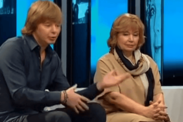 Андрей Григорьев-Аполлонов и мать Сорина Светлана Андрей Григорьев-Аполлонов и мать Сорина Светлана
