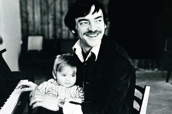 Актер с сыном Сергеем, 1981 год Актер с сыном Сергеем, 1981 год