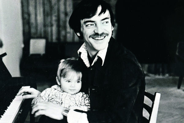 Актер с сыном Сергеем, 1981 год