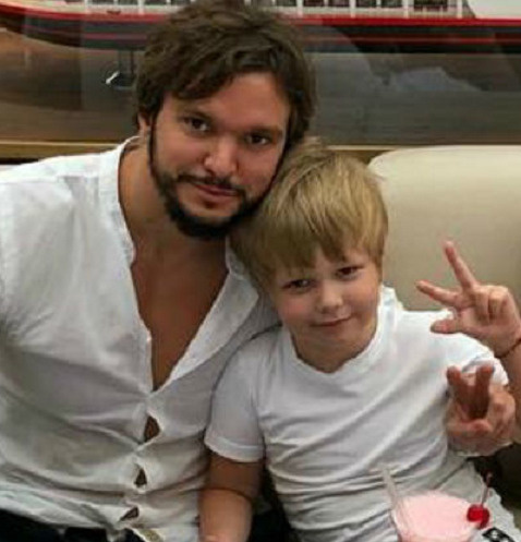 Антон Гусев с сыном