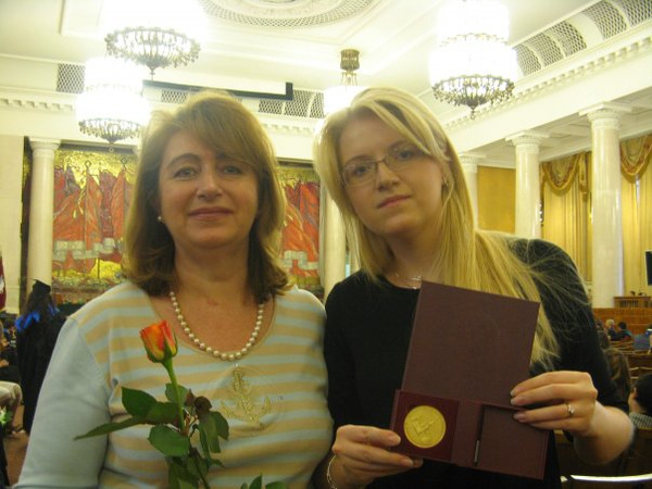 Нина Вокрош подарила артисту дочь Алевтину