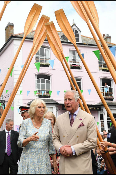 Сейчас принц Чарльз и его супруга часто посещают благотворительные мероприятия