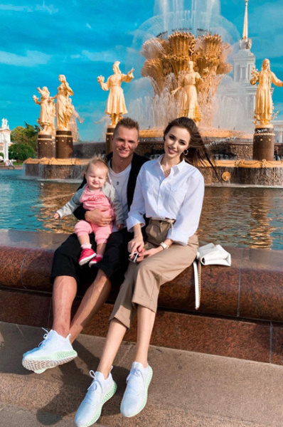 Скоро Тарасовы снова станут родителями Скоро Тарасовы снова станут родителями