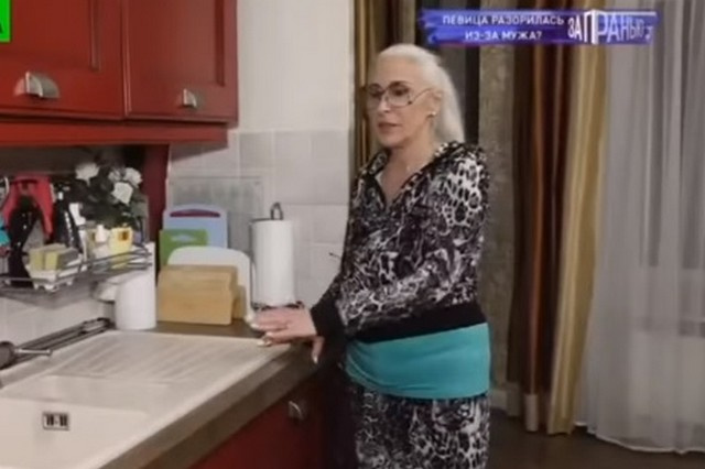 Стелла показала, как живет в московской квартире Стелла показала, как живет в московской квартире