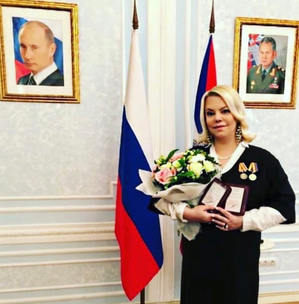 Актриса гордится своей страной Актриса гордится своей страной