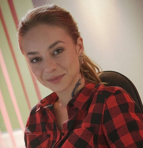 Голая Рина Гришина (Актриса)