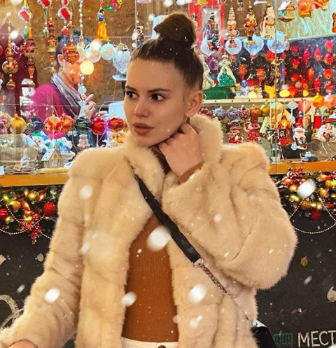 Саша Артемова Саша Артемова