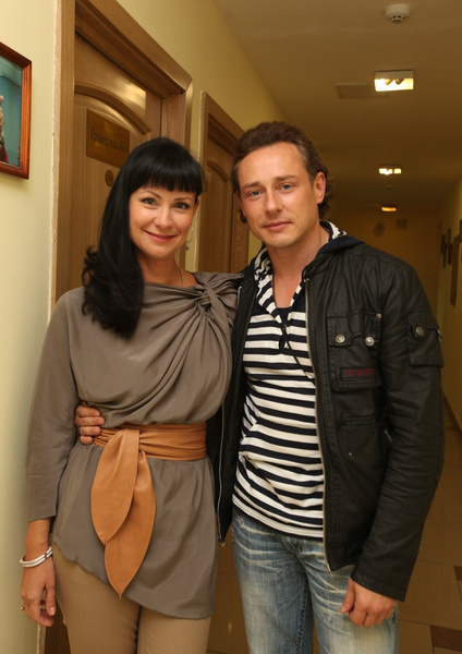 В 2015 году Дмитрия Исаева застукали на свидании с Нонной Гришаевой