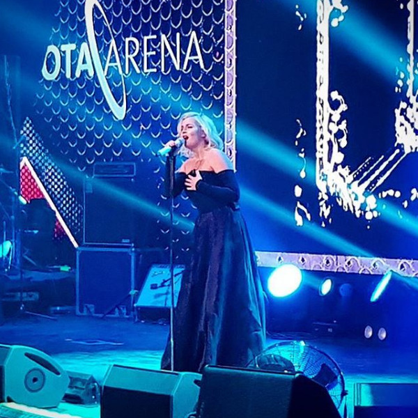 Выступление Гагариной на сцене Yota Arena Выступление Гагариной на сцене Yota Arena