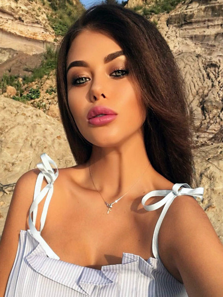 Евгения Дравина хотела сотрудничать с Игорем Матвиенко, но в итоге продюсер не заинтересовался ее вокальными данными