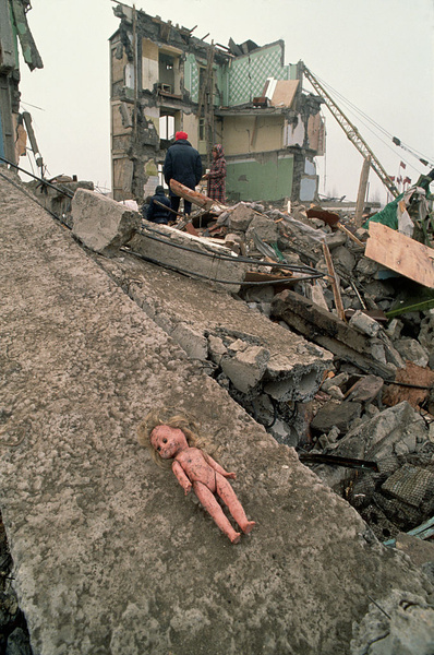 «Мужчины выли, лежа на груде камней своих домов»: ужасы землетрясения в Спитаке, унесшего 25 тысяч жизней