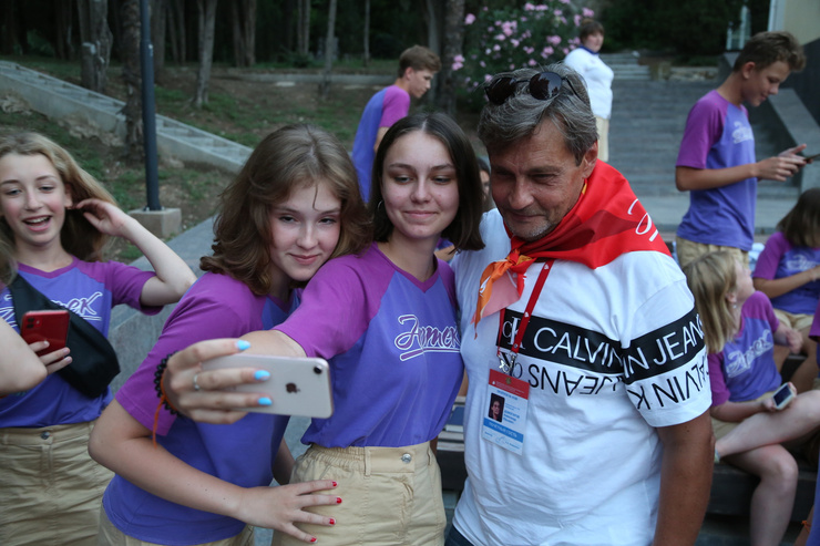Новости: Александр Домогаров: «Я старпер и должен смириться, что блогеры – боги» – фото №5