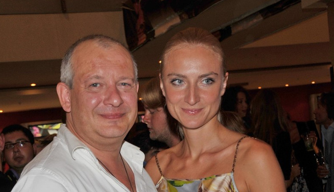 «Я переживаю за себя»: незнакомцы угрожают вдове Дмитрия Марьянова плеснуть кислотой в лицо 