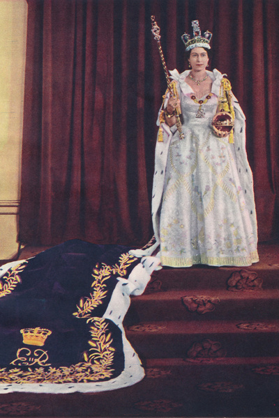 В день коронации Елизавета II выглядела безупречно