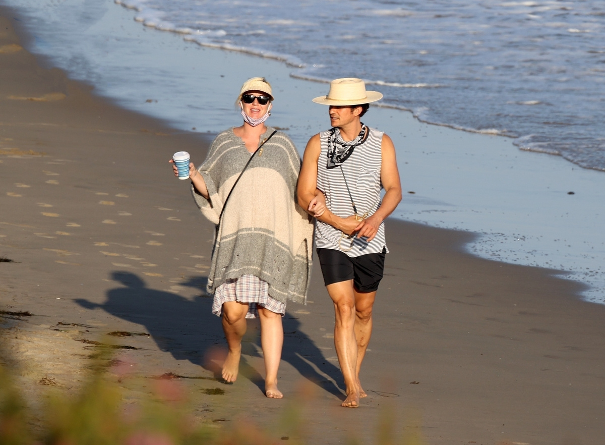 Артистка призналась, что первая беременность дается ей тяжело