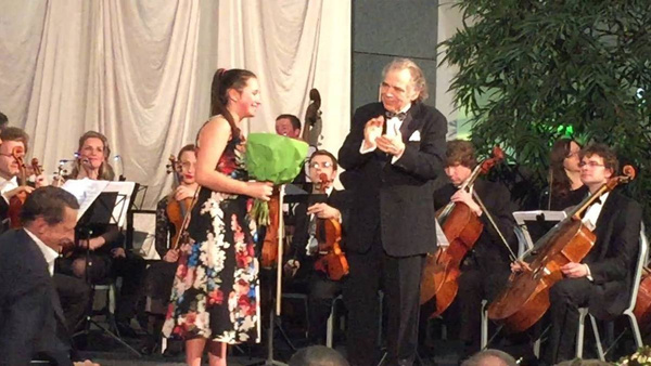 Екатерина Цуканова на одном из концертов Екатерина Цуканова на одном из концертов