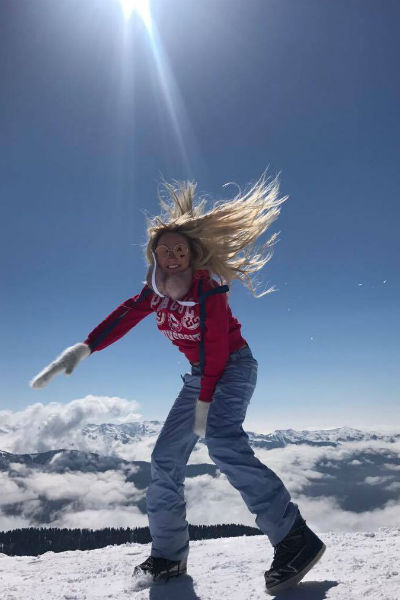 Дарья Пынзарь покаталась на лыжах в Сочи
