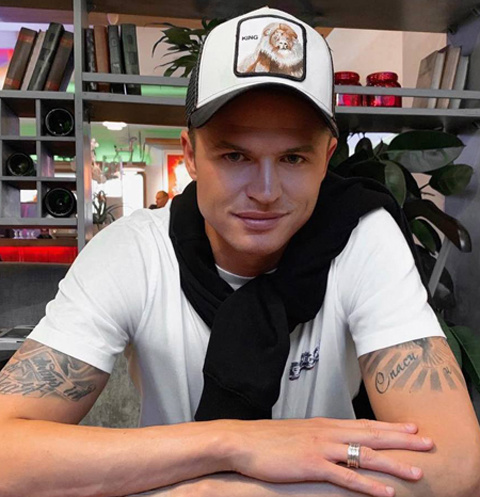 Дмитрий Тарасов Дмитрий Тарасов