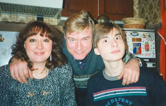 Борис Васильевич с женой и сыном
