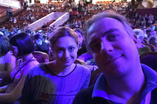 Карина уже познакомила своих детей с братом
