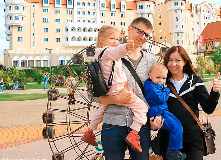 Многие осуждают женщину, ведь потеряв близкого человека, она продолжила показывать каждый свой шаг в Instagram