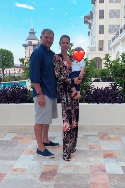 Александр Овечкин предпочитает отдыхать с семьей Александр Овечкин предпочитает отдыхать с семьей