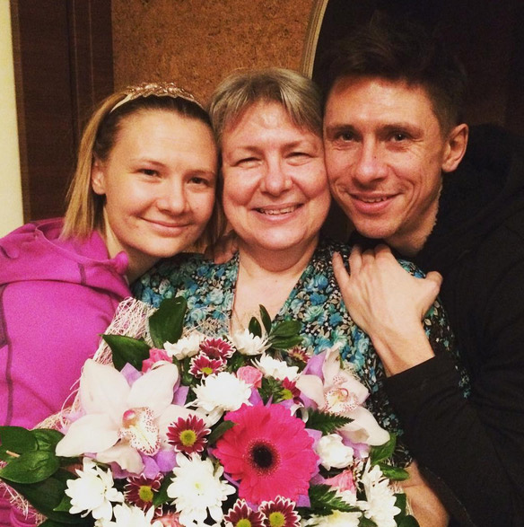 Главные женщины в жизни Тимура Батрутдинова - мама и сестра Главные женщины в жизни Тимура Батрутдинова - мама и сестра