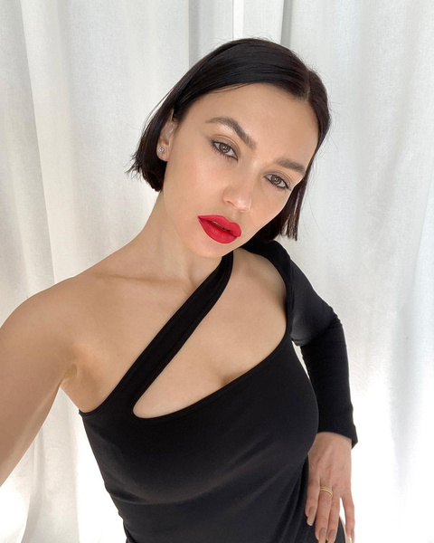 Бывшая солистка SEREBRO Ольга Серябкина
