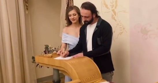 Илья Авербух и Лиза Арзамасова поженились