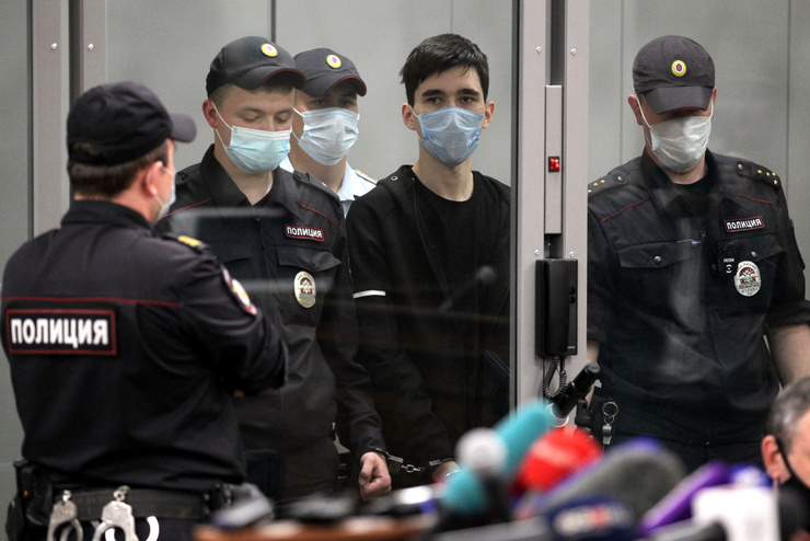 Общество: «Помните, как мой сообщник прибил 300 кг человечины»: казанскую школу эвакуируют из-за угроз – фото №2