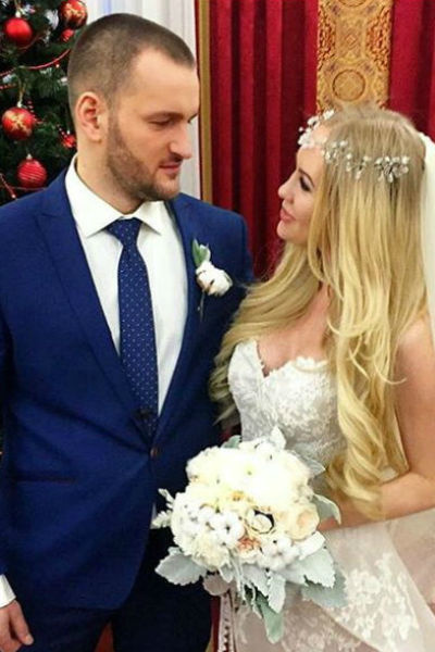 Юлия Щаулина и Алексей Самсонов в день свадьбы 