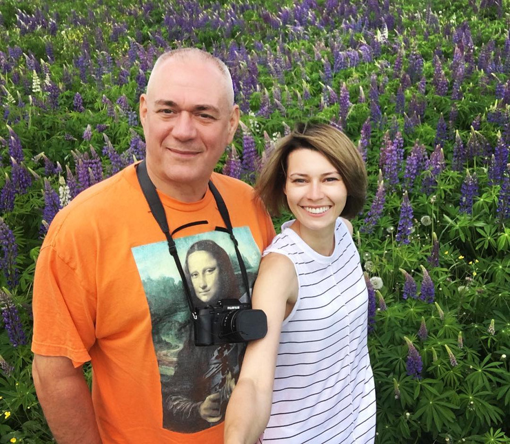 А еще он любил фотографировать и путешествовать А еще он любил фотографировать и путешествовать