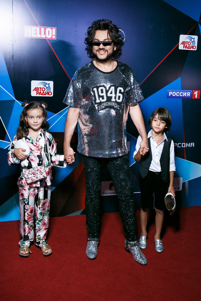 Филипп Киркоров с дочерью и сыном