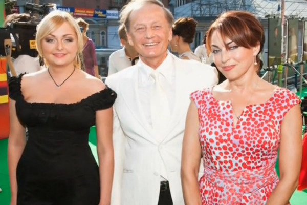 Михаил Задорнов с семьей
