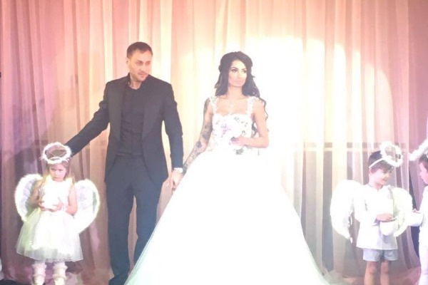 Александр Липовой и Александра Кабаева на торжественной церемонии бракосочетания 