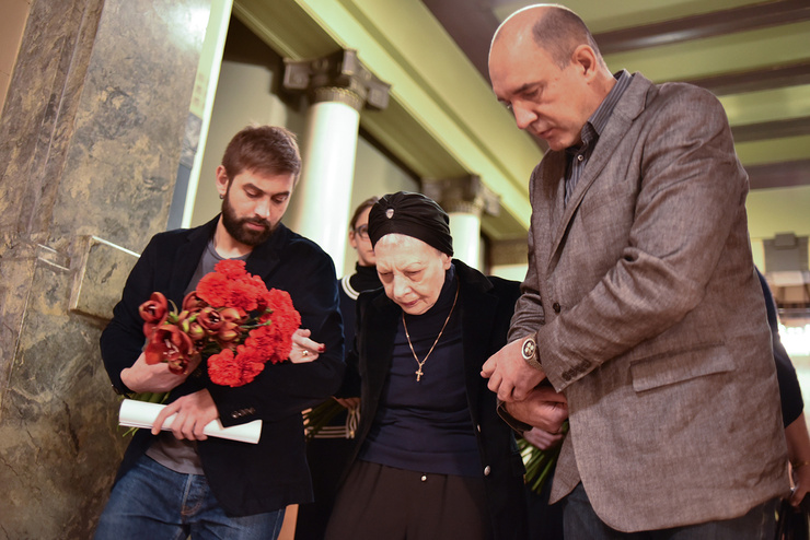 «Покровские ворота» 39 лет спустя: Догилеву не узнают поклонники, а одинокую Ульянову сгубил цирроз