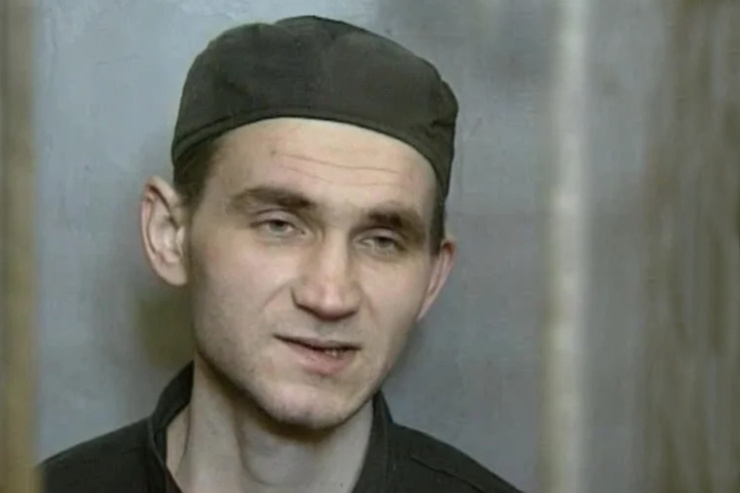 В апреле преступнику исполнится 62, и вот уже более 20 лет он живет в колонии особого режима в Соль-Илецке