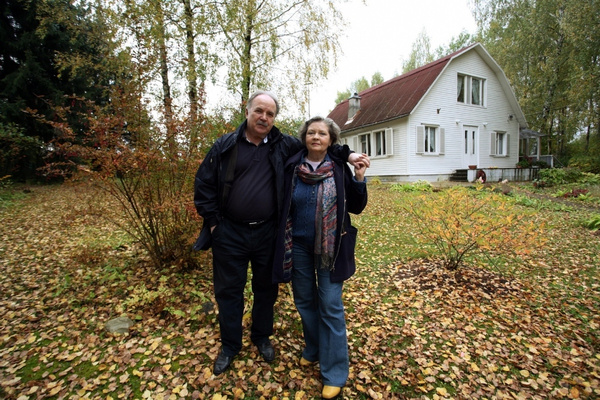 Супруги часто отдыхали на подмосковной даче, однако оставить работу и переехать туда Губенко отказался