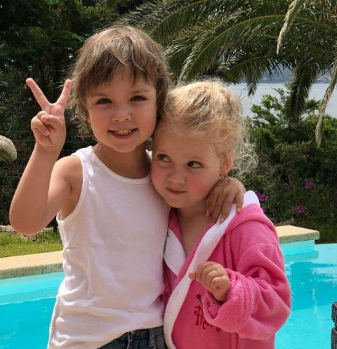 Двойняшкам Аллы Пугачевой и Максима Галкина 7 лет: как Лиза и Гарри поздравили друг друга