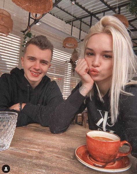 Денис Ребров и Диана Шурыгина Денис Ребров и Диана Шурыгина