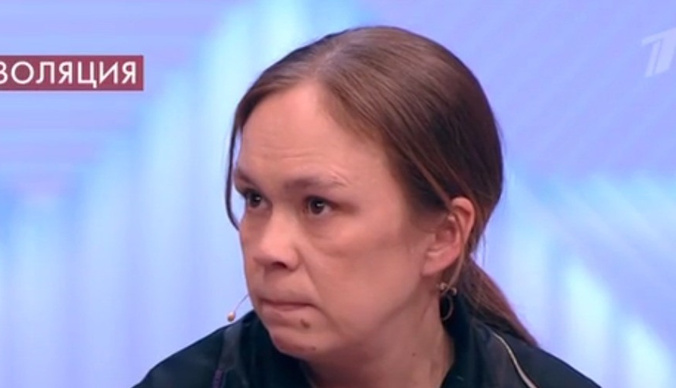 Мать, бросившая детей умирать, умоляет вернуть их в семью