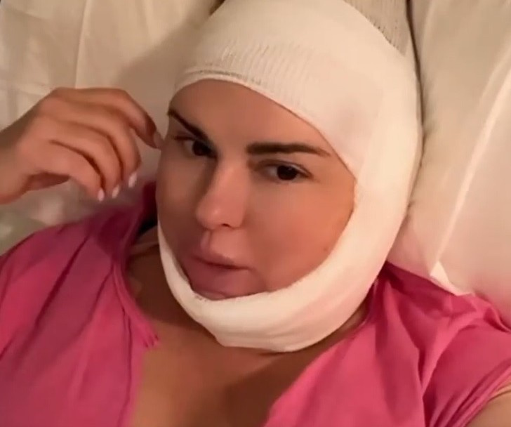 Анна приходит в себя после операции