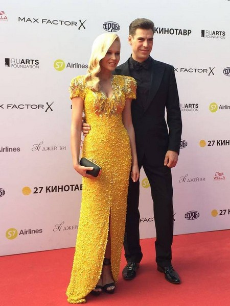 Дмитрий Дюжев с женой Дмитрий Дюжев с женой